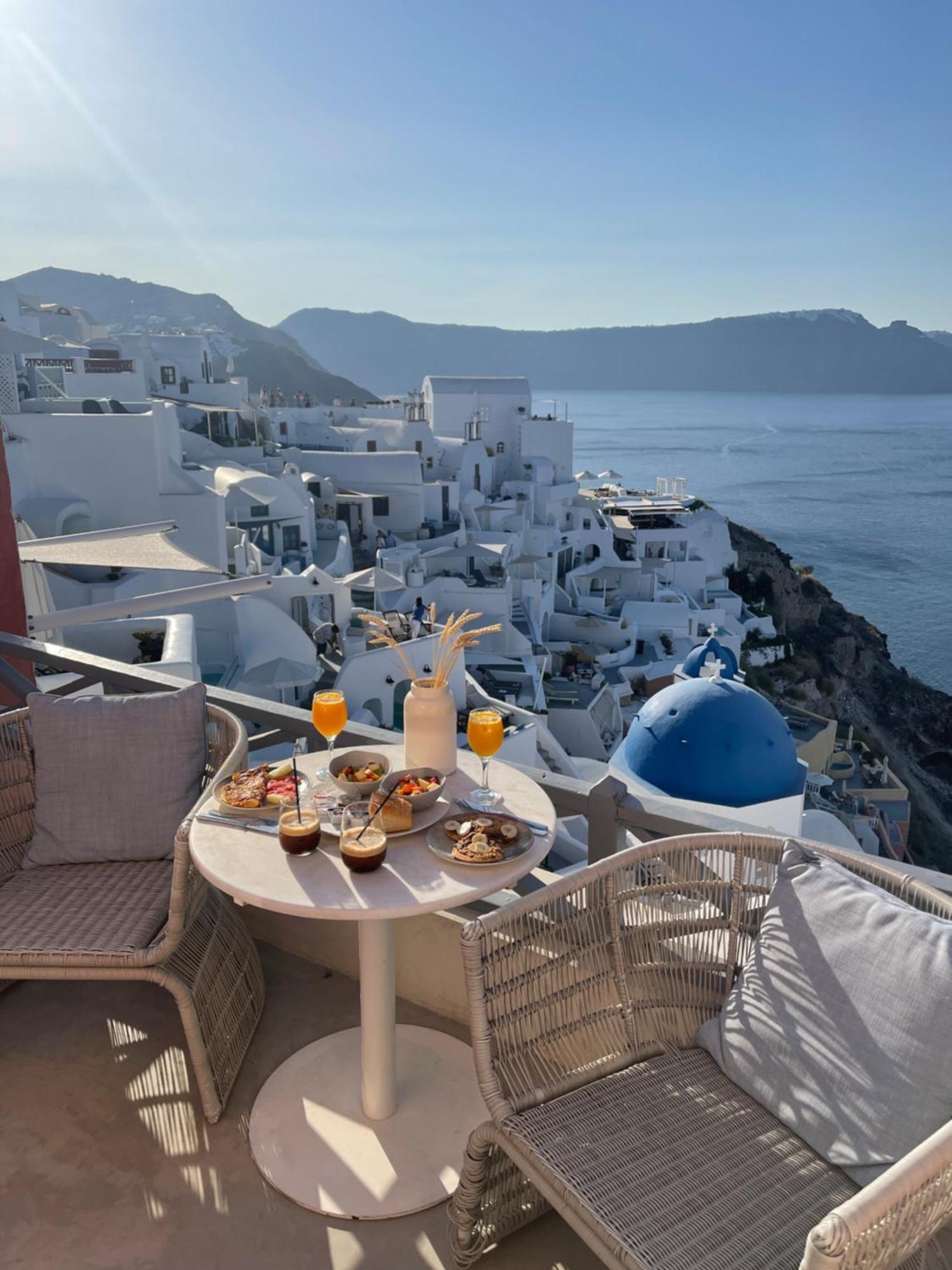 Bubble Santorini